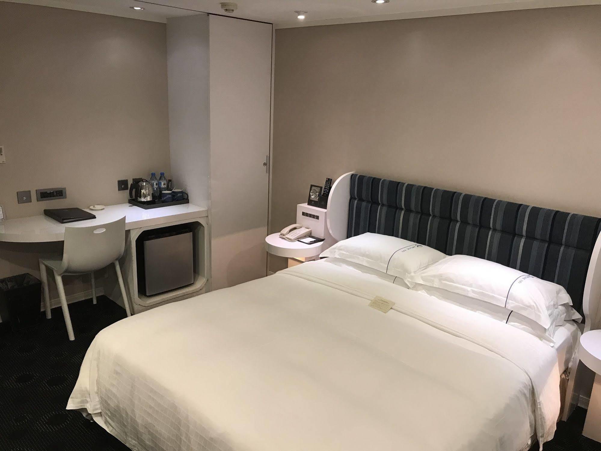Ximen Airline Hotel Тайбэй Экстерьер фото